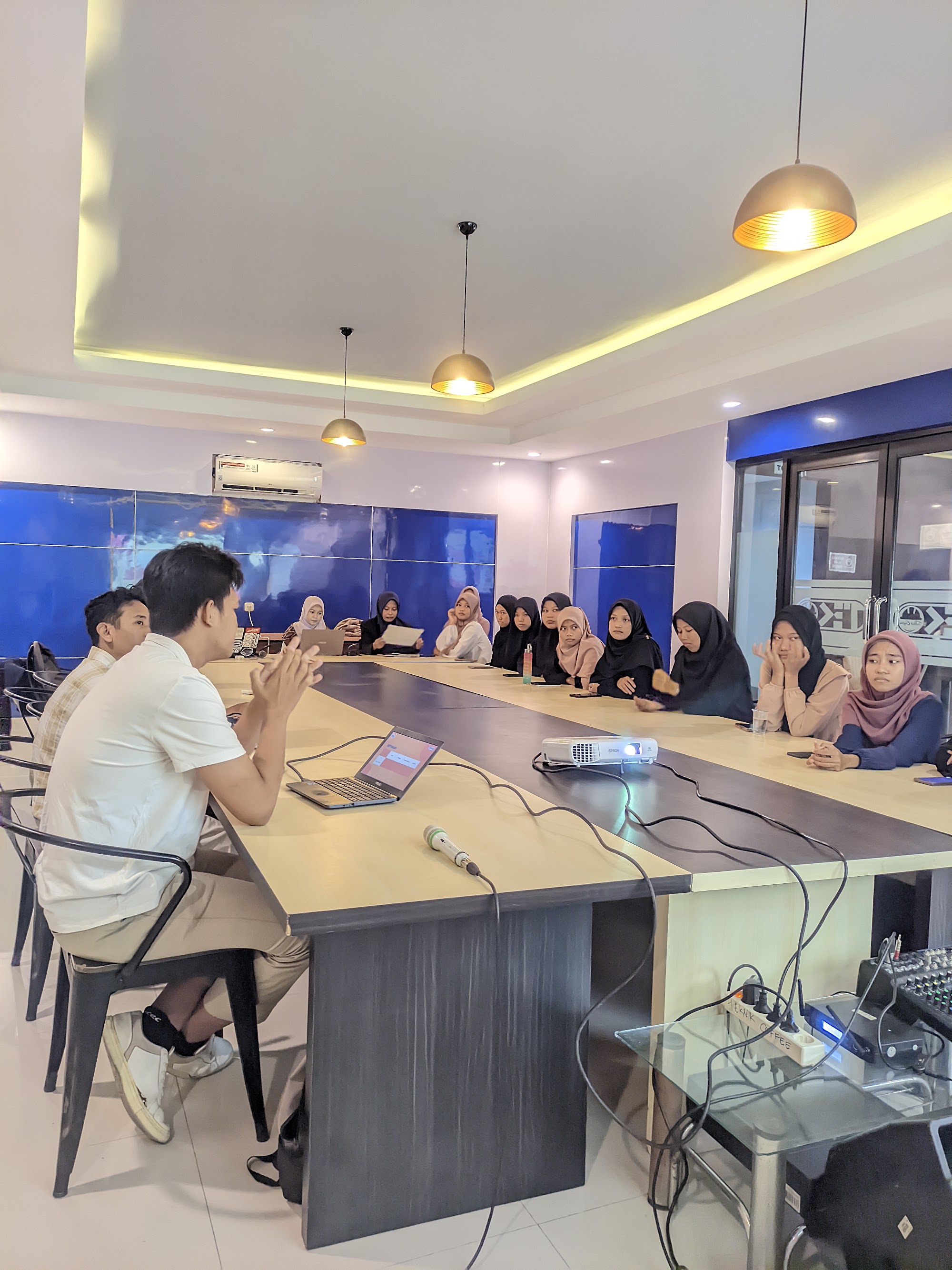 Dokumentasi Monitoring dan Evaluasi